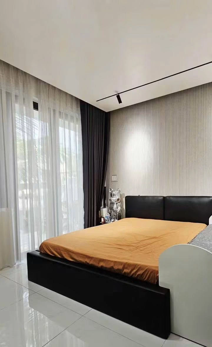 Bán nhà sân vườn 10x61m hai mặt tiền, 2 phòng ngủ, gần Bến xe Tây Ninh, Phường 1 - Ảnh thu nhỏ 3