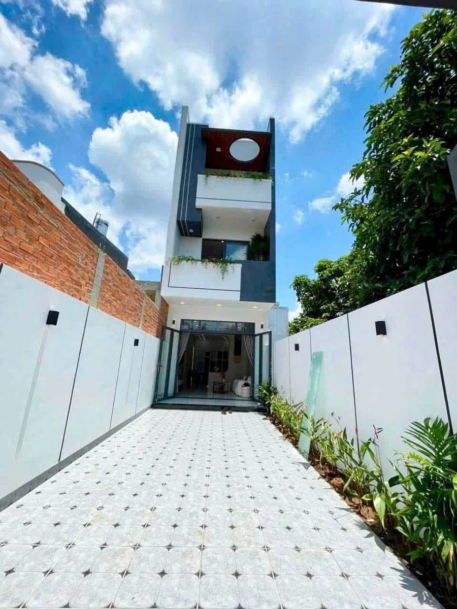 Bán nhà 3 tầng 84m² Buôn Ma Thuột 3 tỷ 990 triệu - Ảnh 1