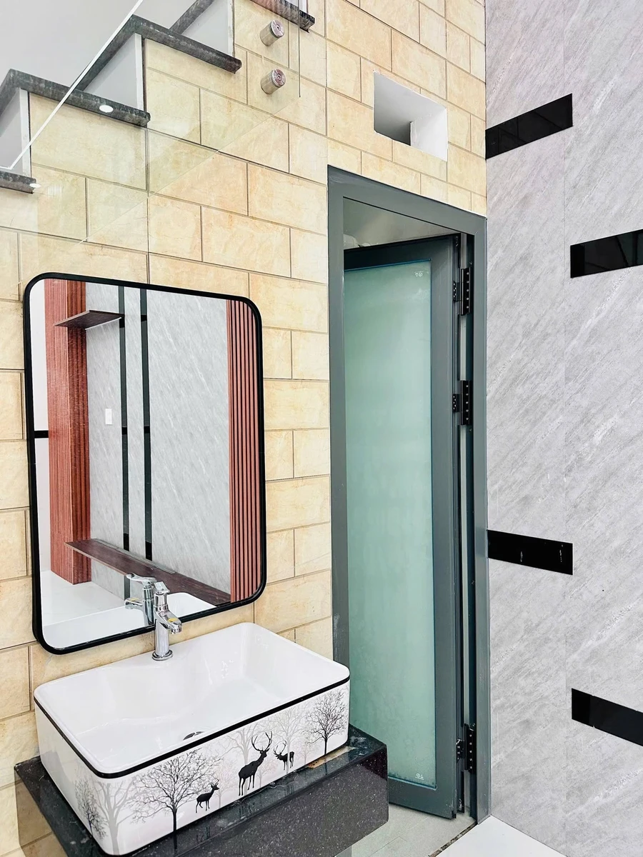 Nhà 3 tầng hẻm Quy Nhơn, 30m2 sàn, 3 PN, 3 WC - Ảnh thu nhỏ 2